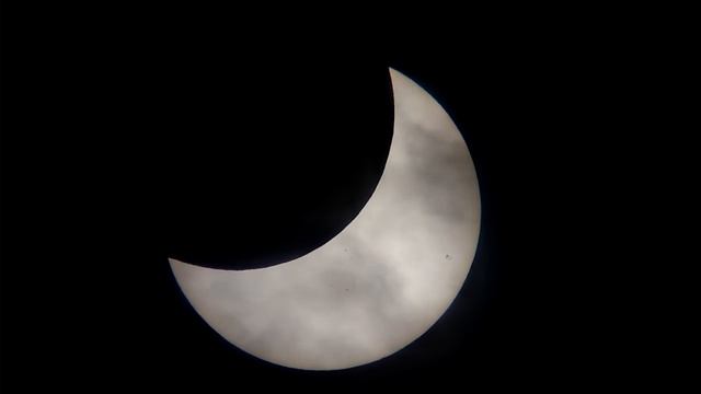 Частное затмение Солнца 25 октября 2022.Solar eclipse 25 october 2022. смотреть онлайн