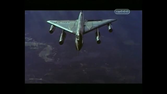 Более сотни огромных НЛО направляются к нашей планете | Земля смотреть онлайн