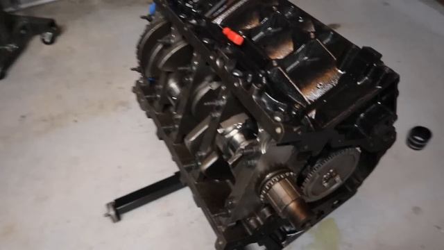 installing the new pistons in my 5.3 lm7 v8 смотреть онлайн