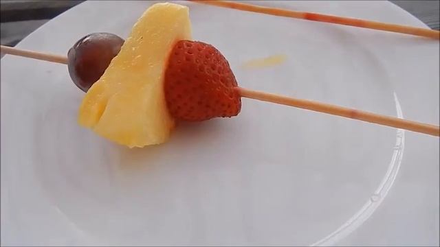 Vegan Adventures in France - What I Eat in a Day on Holiday смотреть онлайн