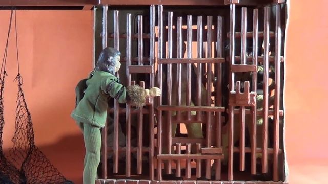Vintage Mego 9: Planet of the Apes Forbidden Zone Trap смотреть онлайн