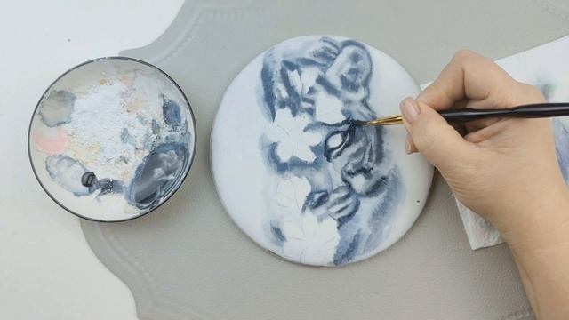 Рисуем на прянике тигра в технике акварель смотреть онлайн