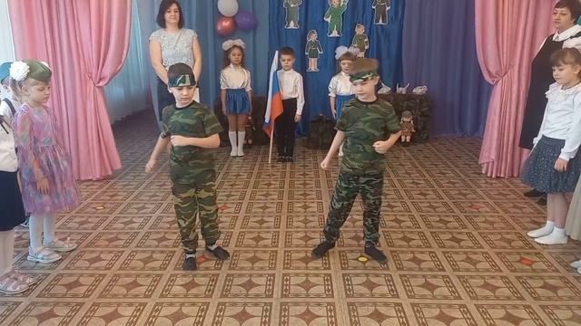 Детский танец на 23 февраля "Солдаты" смотреть онлайн