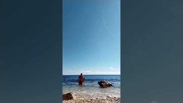 октябрь 2022г Севастополь. дикий пляж. смотреть онлайн