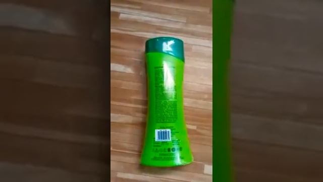 Oxi9 (9 in1 Green Apple shampoo review) смотреть онлайн