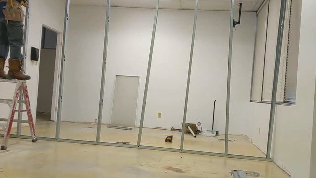 How TO BUILD Steel STUDS Walls FAST смотреть онлайн