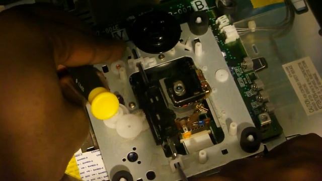 Sega Saturn laser len replacement(English) -HMC ep 3 смотреть онлайн