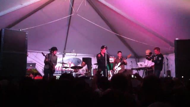 Omar Rodriguez-Lopez Group & Cedric Bixler смотреть онлайн