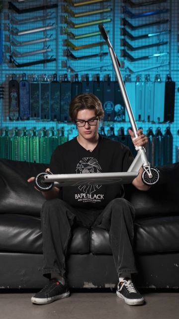 Обзор от Антона Зыкова на комплит Siren производства AZTEK! #kickmeat #самокат смотреть онлайн