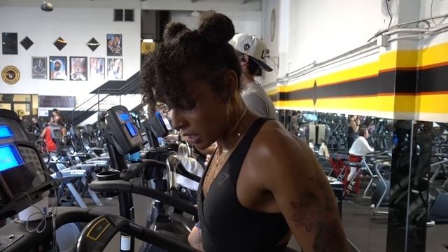 StairMaster - Exercise Tutorial ft. Melissa Alcantara @Fitgurlmel смотреть онлайн