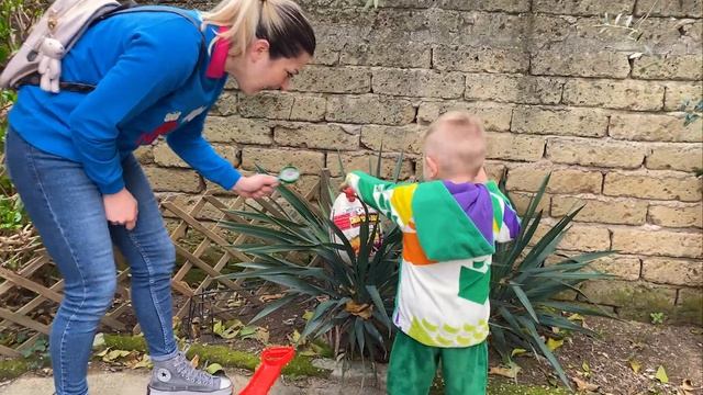Huge Backyard Eggs Hunt with Denis | Surprise Easter Hunt | Zuru Smashers Dino Egg | Slime Skifidol смотреть онлайн
