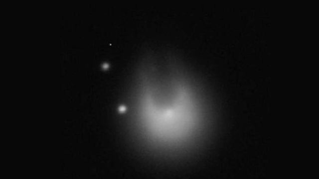 La cometa 12P/Pons-Brooks presto al perielio con qualche sorpresa смотреть онлайн