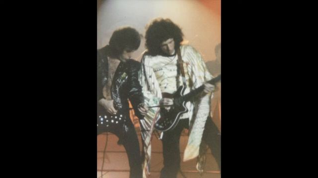 Queen - It's Late (Live In Copenhagen 4/13/1978)