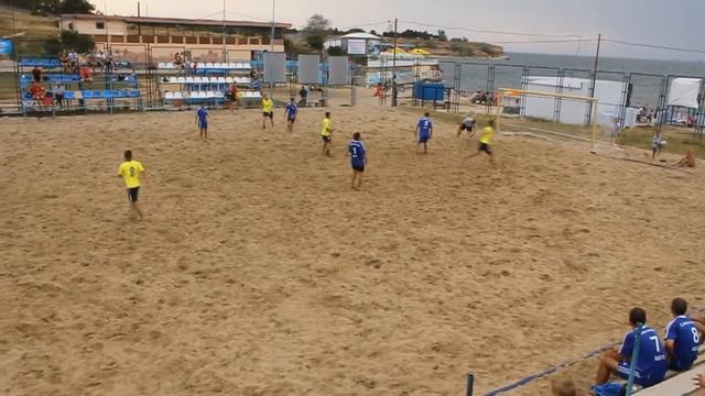 Пляжный футбол смотреть онлайн