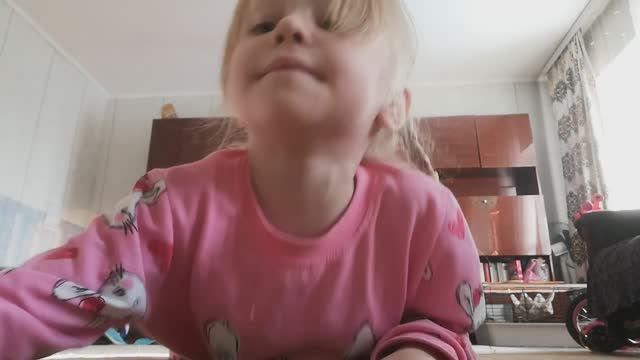 Танец под песню БАБЛ ГАМ - Эмилия смотреть онлайн