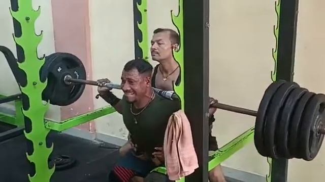 my weight 63 and Scot 170 +2 rape 🦵🦵🦵🦵💪💪💪 смотреть онлайн