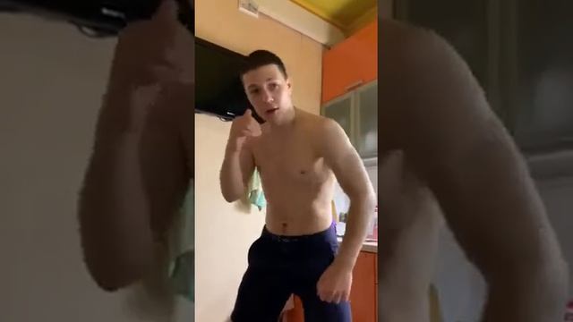 Урок самообороны для подруги,которая работает до поздна😉 смотреть онлайн