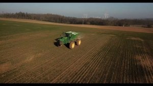Jarní přihnojování do pšenice-John Deere 4930,John Deere 8295R+Annaburger 22.79 HTS