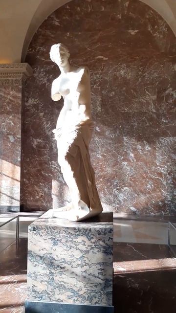 La Venus de Milo Museo Louvre París Francia смотреть онлайн