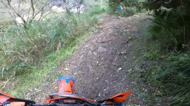 Ktm exc 300 2017 Onboard - Motocavalcata Menfi 2° edizione смотреть онлайн