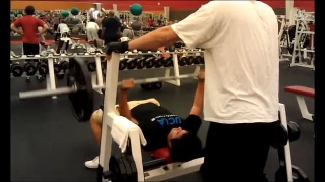 Bench 135x34 and Squat 325 (10lb PR) смотреть онлайн