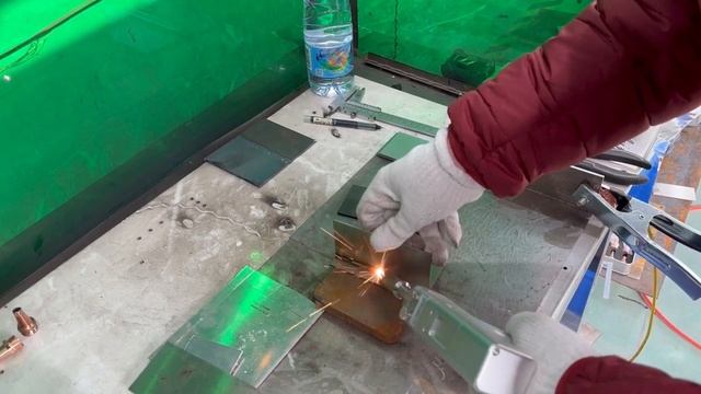 Сварка внутреннего уголка лазерным аппаратом SLS Fiber | www.tdbulat.ru смотреть онлайн