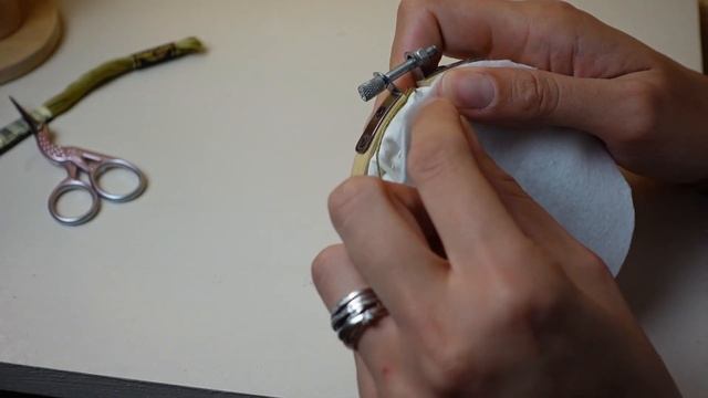 TUTORIAL PUNTO FESTONE su pannolenci -Come chiudo il mio telaio da ricamo, per principianti. смотреть онлайн