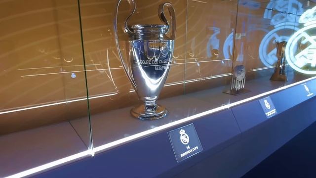 Real Madrid World | Первый в мире футбольный парк! смотреть онлайн