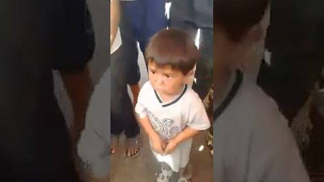 МАЛЬЧИК КРАСИВО ПОЕТ ПЕСНЮ КЛАСС смотреть онлайн