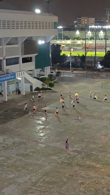 Даунтаун Бангкока однажды вечером смотреть онлайн