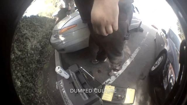 Henry's Saturn: Tire Rotation смотреть онлайн