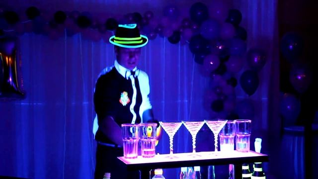 Бармен шоу "Drink Up" місто Хотин смотреть онлайн