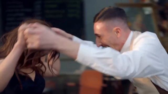 Dolce Gabbana : The One - Mix spot Emilia Clarke & Kit Harington (HD) Original Song смотреть онлайн