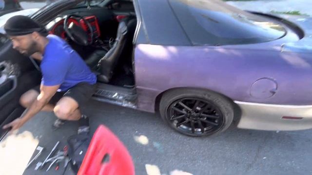 He broke his Driver Door on #2000 #Fbody #Camaro #howtofix #2023 смотреть онлайн