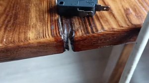 неисправность микроволновки. при открытой дверце крутится тарелка.