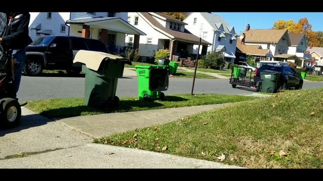 $35 Mulching Leaves (Fall income advice) смотреть онлайн