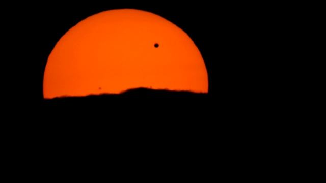 Timelapse Of Sunset With Transit Of Venus On June 5th, 2012