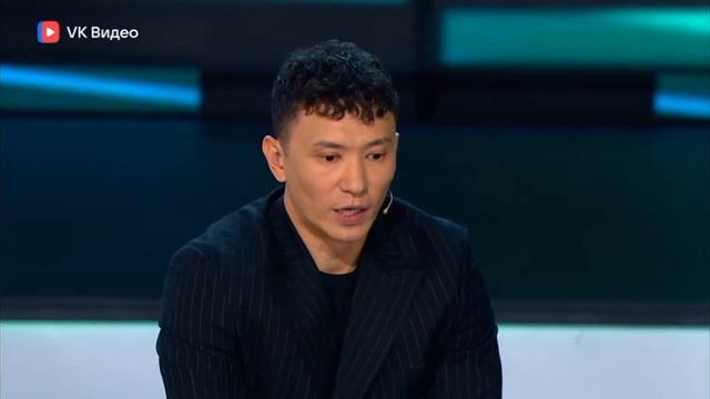 Шоу звёзды. Команда Азамата Мусагалиев показал как надо дрессировать собаку 🤣#шоузвёзд смотреть онлайн