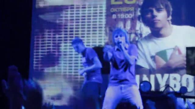 Johnyboy - Планеты тоже плачут (live Омск) смотреть онлайн