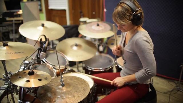 "Whats The Word" Joe Fox (ft. Nas) - Drum Cover by Danusia Beatz смотреть онлайн