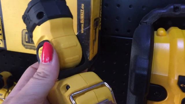 DeWALT DCL 044 - DeWALT LED - DeWALT Akku Lampe 18v - DeWALT Shop Budakeszi смотреть онлайн