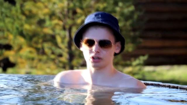 Чистый четверг в "Бобрах" смотреть онлайн