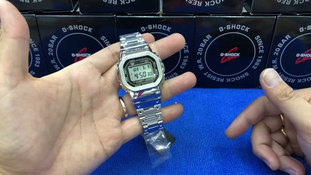 CASIO G-SHOCK GMW-B5000D-1DR смотреть онлайн