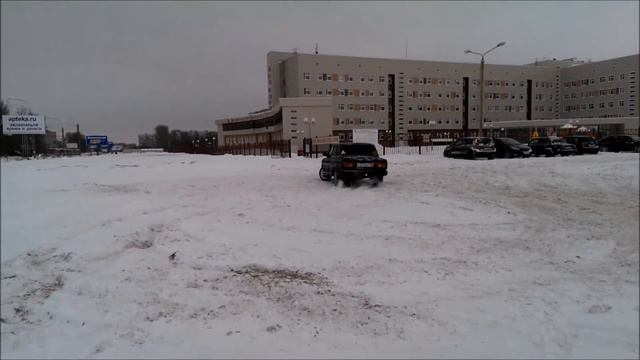 ВАЗ 2105 ДРИФТ ПОД РЭПЧИК смотреть онлайн