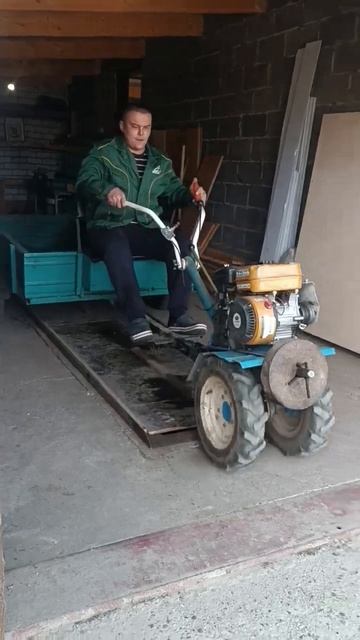 Кого подбросить до Черемшана?? #мотоблок#скорость#моимиглазами#путишествия смотреть онлайн