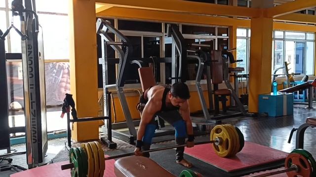Weight lift 150 kg ...Body weight 64kg смотреть онлайн