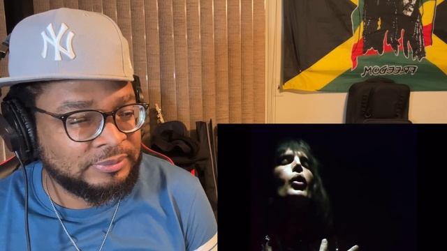 FIRST REACTION TO - Queen 
