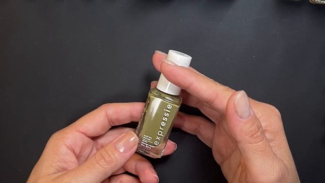 Essie Expressie Line | Review & Swatches смотреть онлайн