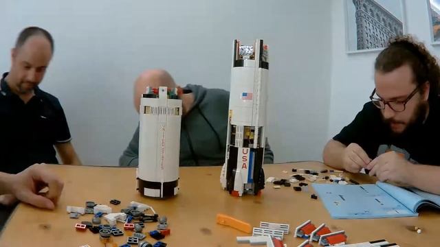 LEGO 21309 Saturn V Apollo NASA Time Lapse