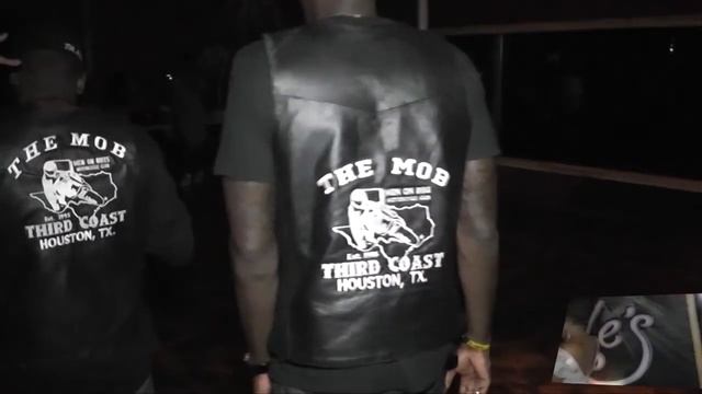 Mingles Sports Bar 207 East Boling HWY Wharton TX 77488 смотреть онлайн